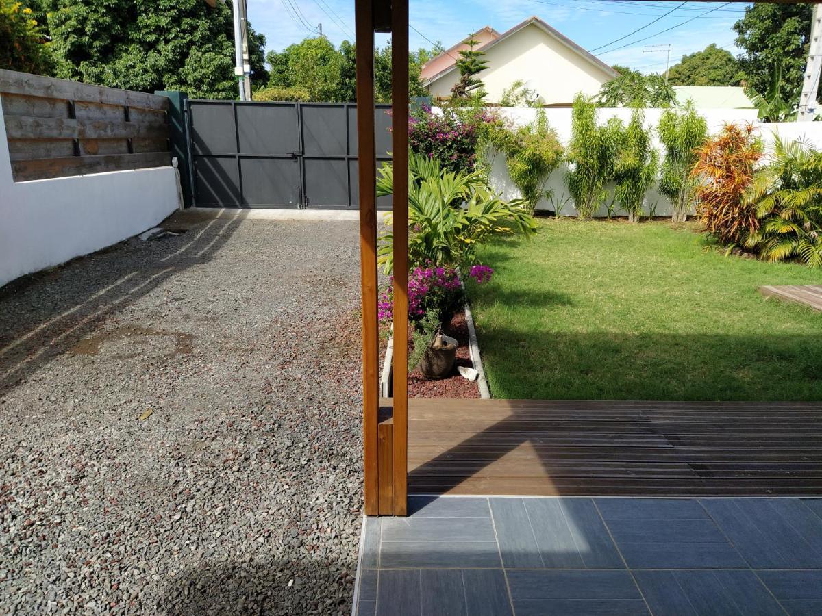 Jolie Maison T3 A St Pierre, 2 Chambres Avec Sdb, Grande Varangue, Jardin Saint Pierre Eksteriør billede