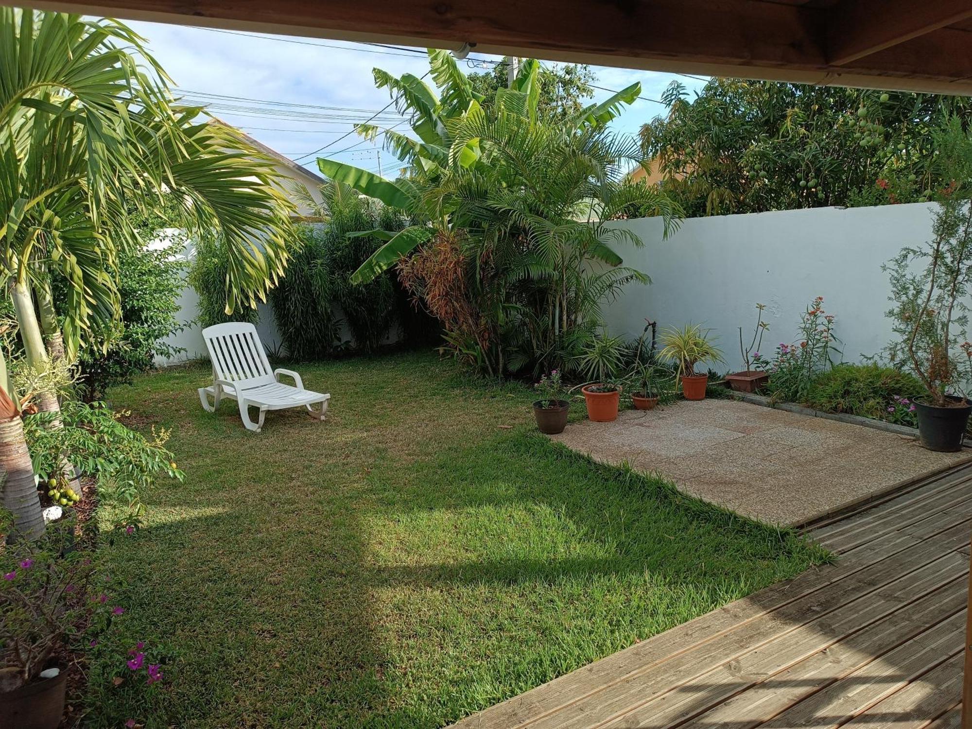Jolie Maison T3 A St Pierre, 2 Chambres Avec Sdb, Grande Varangue, Jardin Saint Pierre Værelse billede